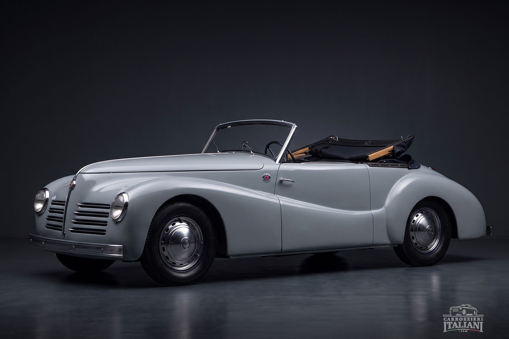 Alfa Romeo 6C 2500 Sport Cabriolet Pinin Farina family