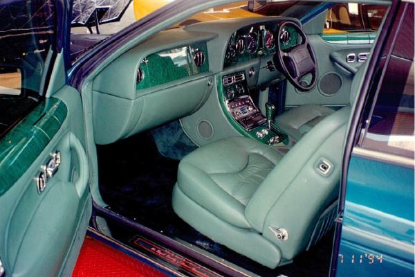 Bentley B2