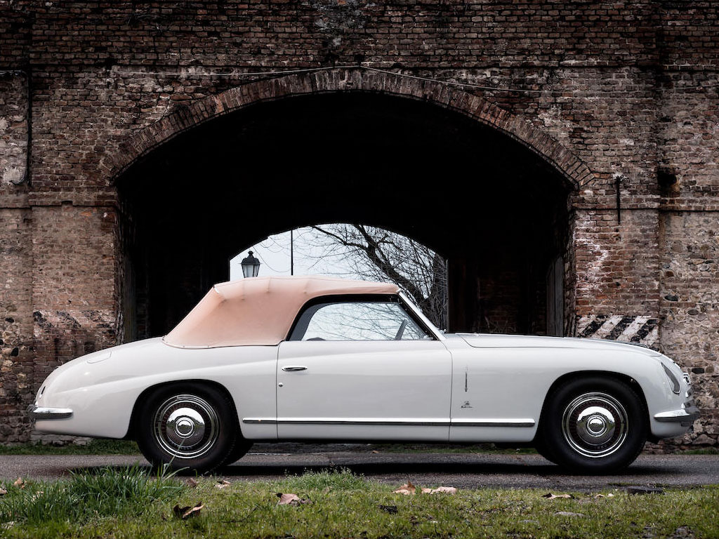 Alfa Romeo 6C 2500 Sport Ghia