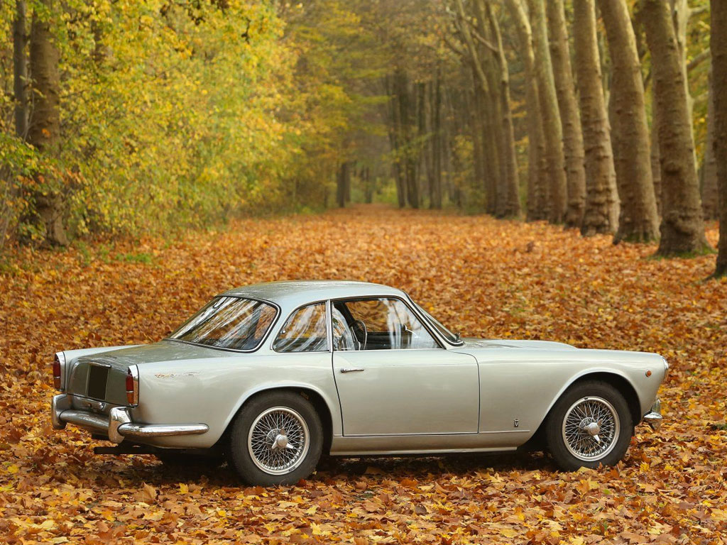 Triumph Italia 2000