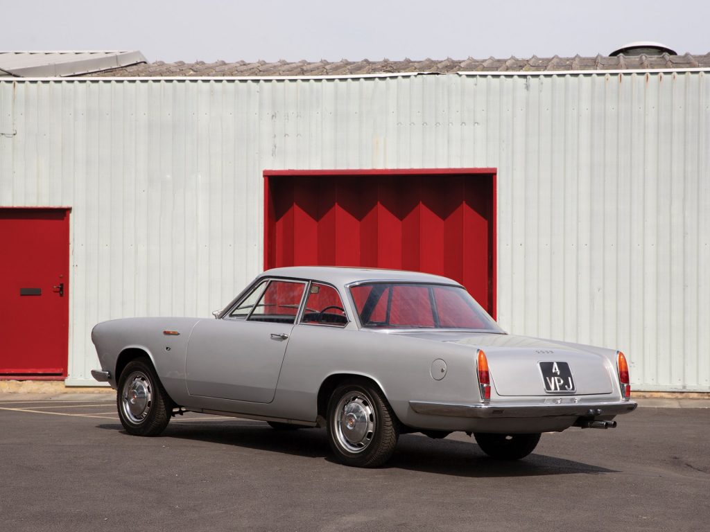 Abarth 2200 Coupé