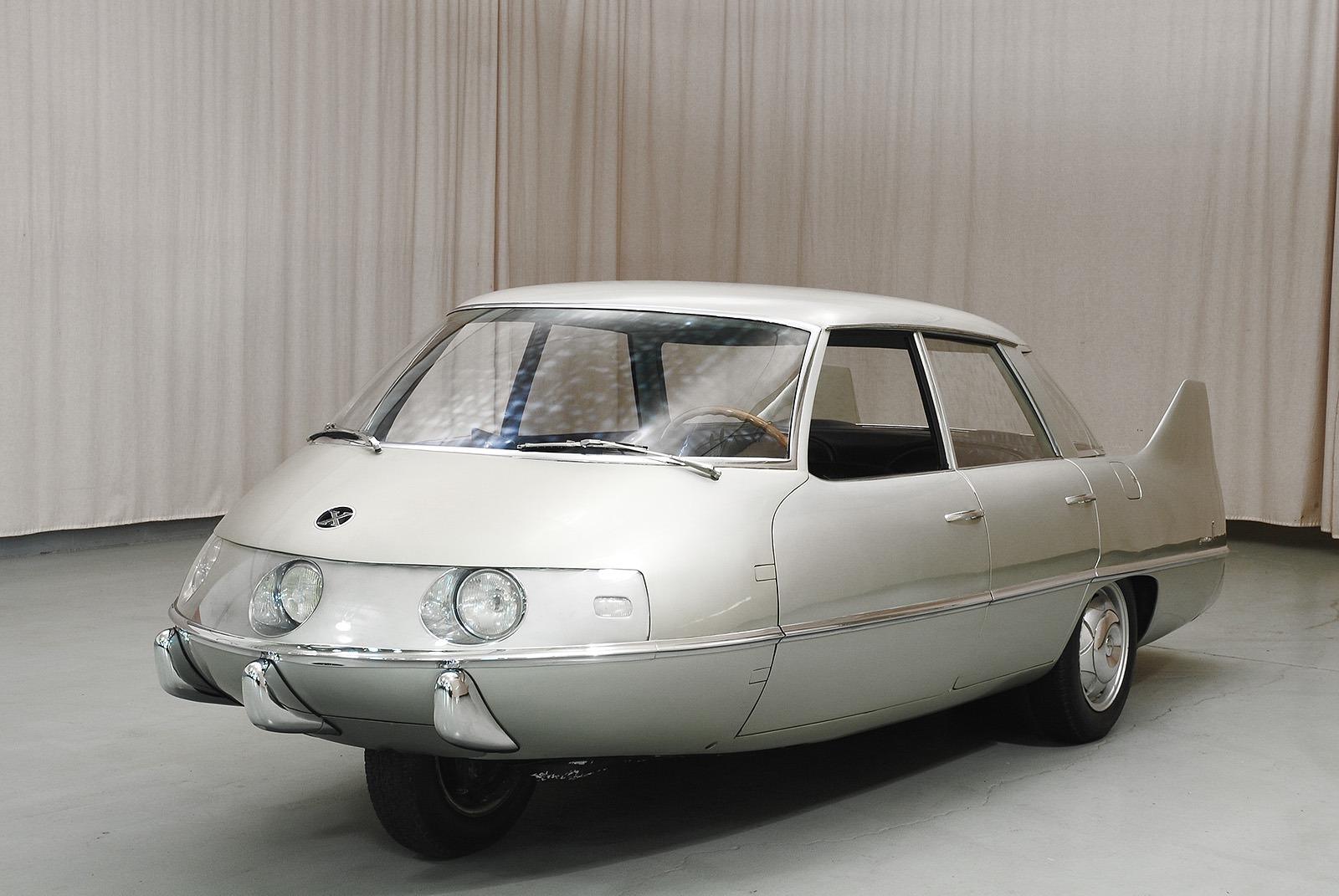 Pininfarina X