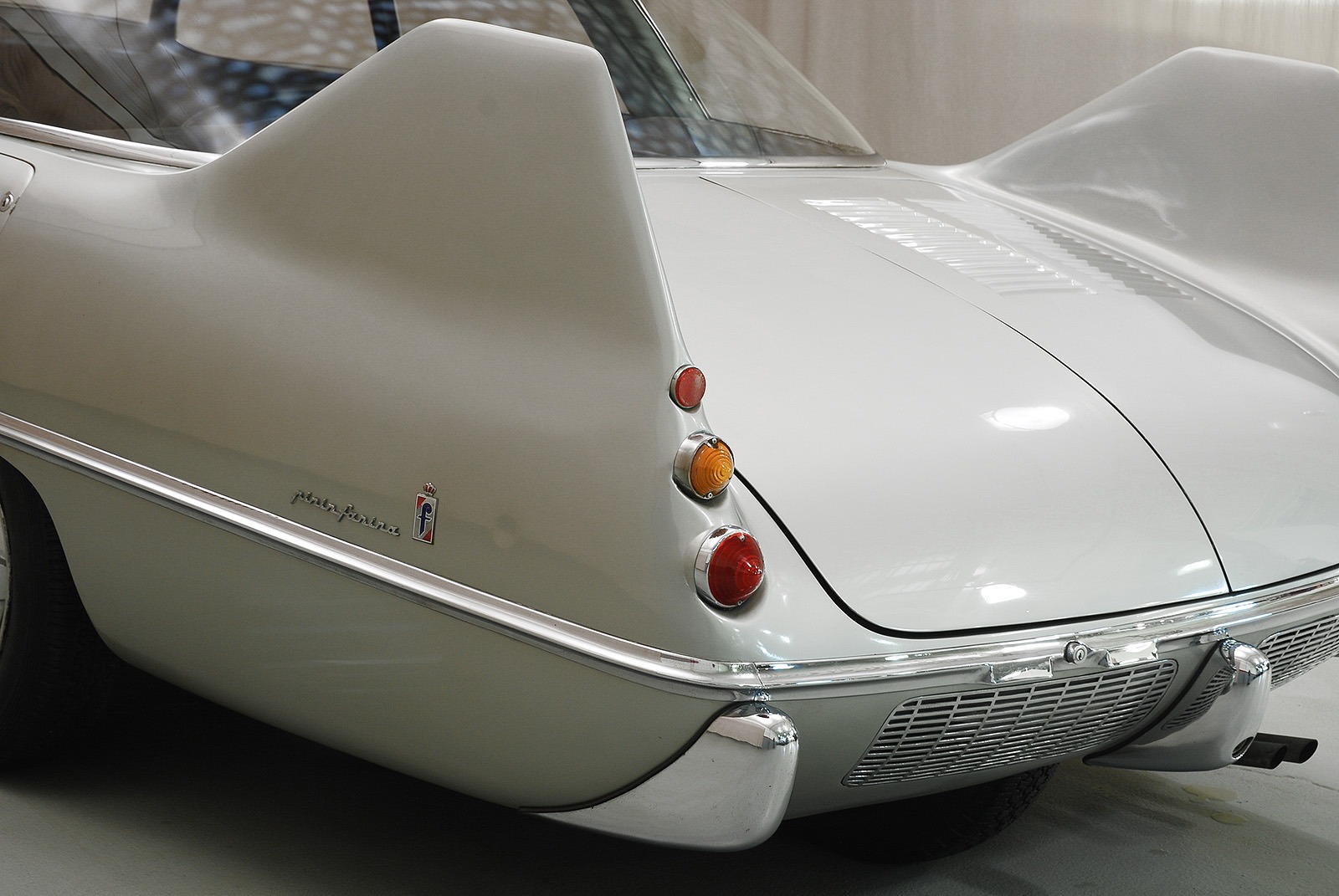Pininfarina X