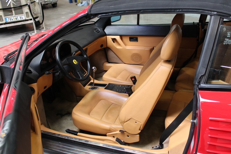 Ferrari Mondial Cabriolet