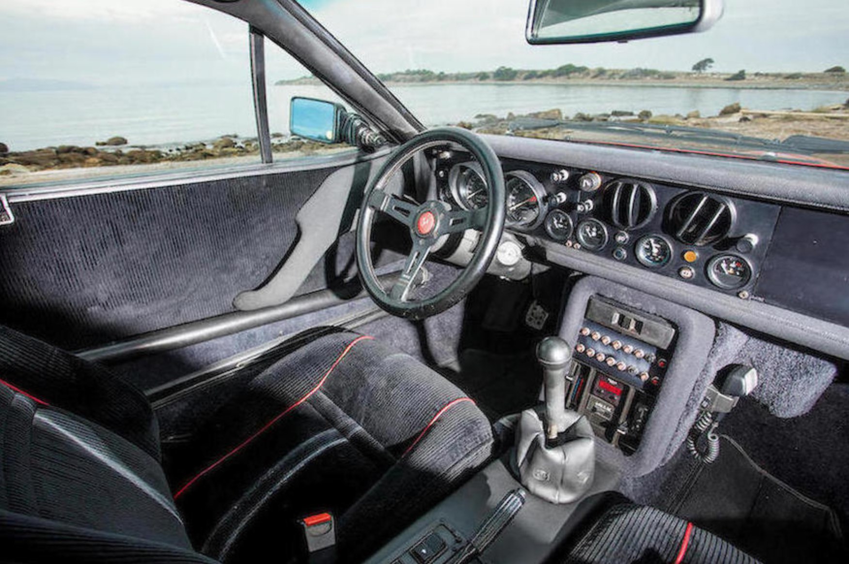 Lancia Rally 037 Stradale