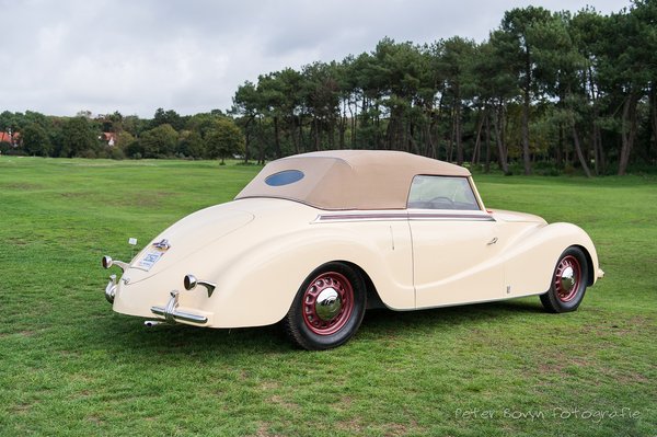 Alfa Romeo 6C 2500 Cabriolet Garavini