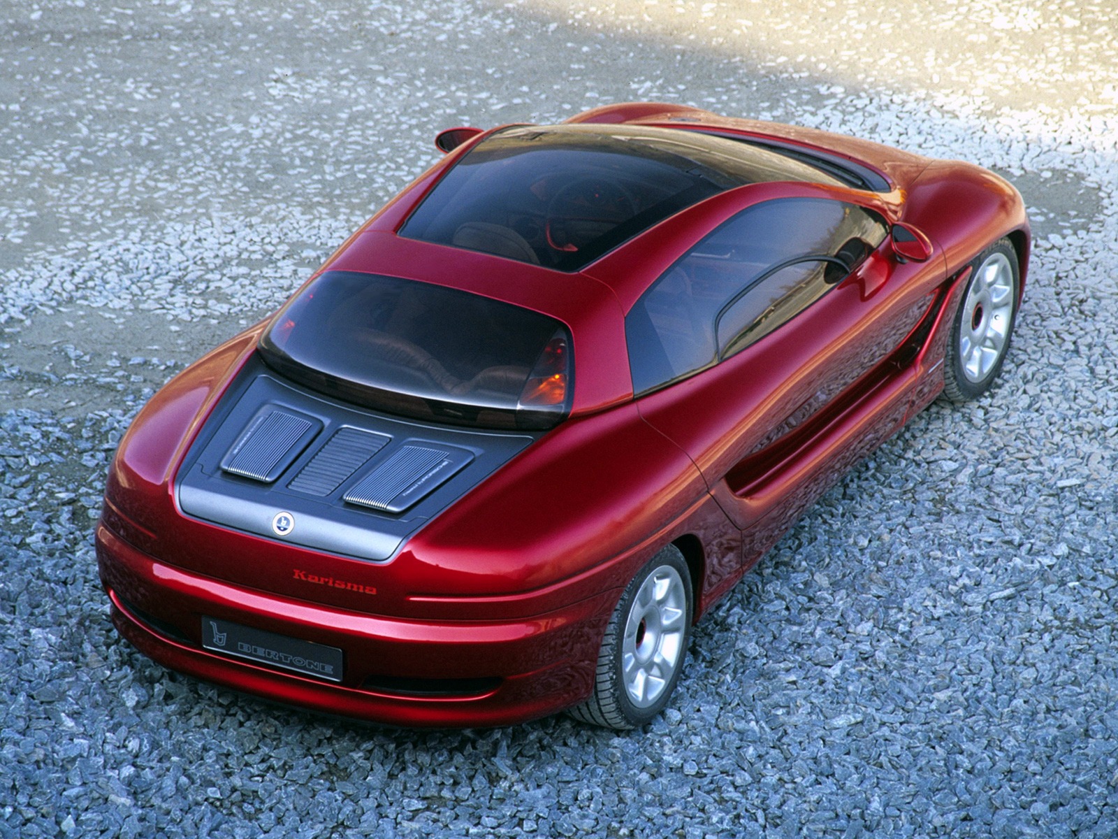 Porsche Karisma