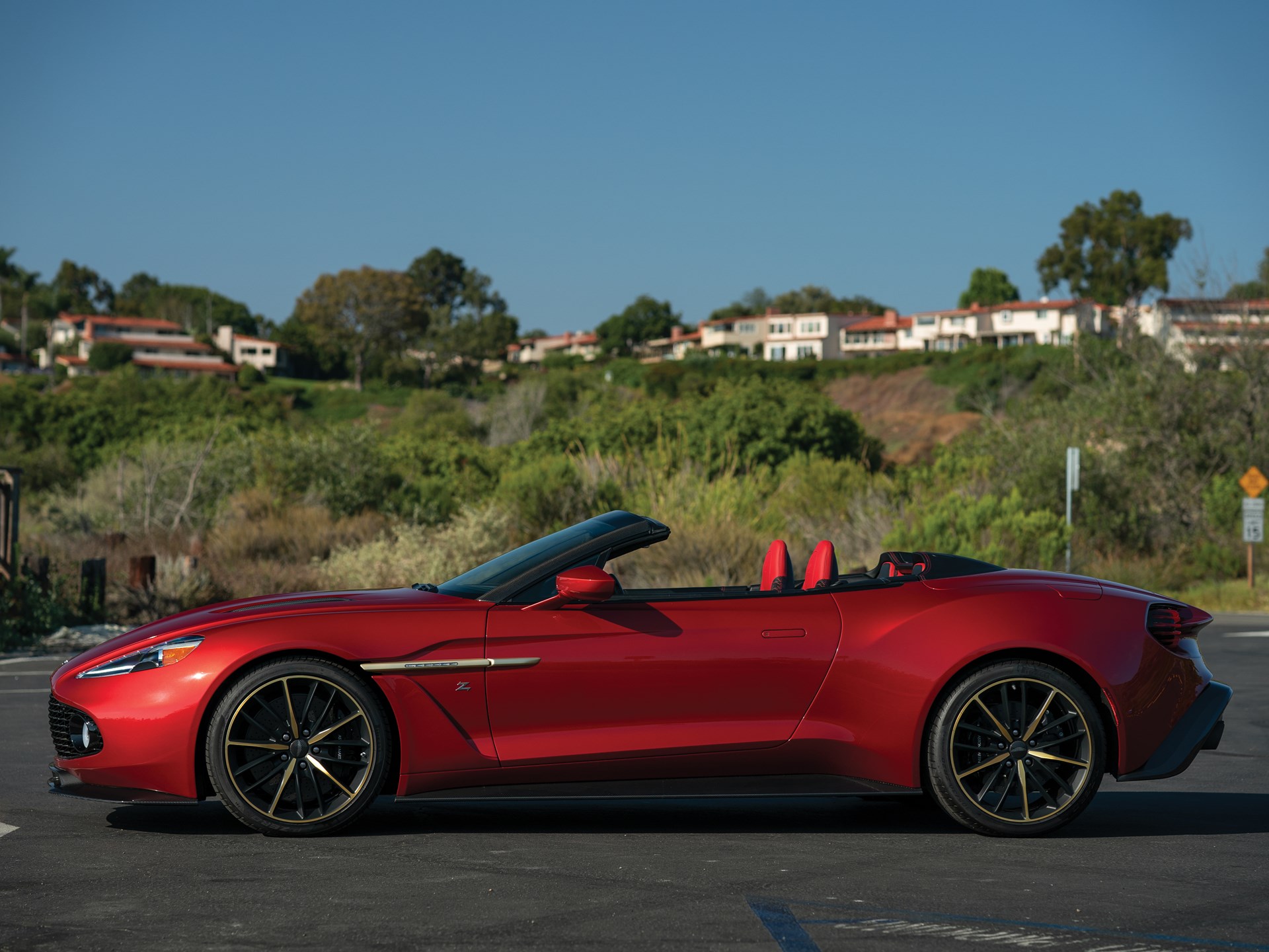 Aston Martin Vanquish Zagato Volante