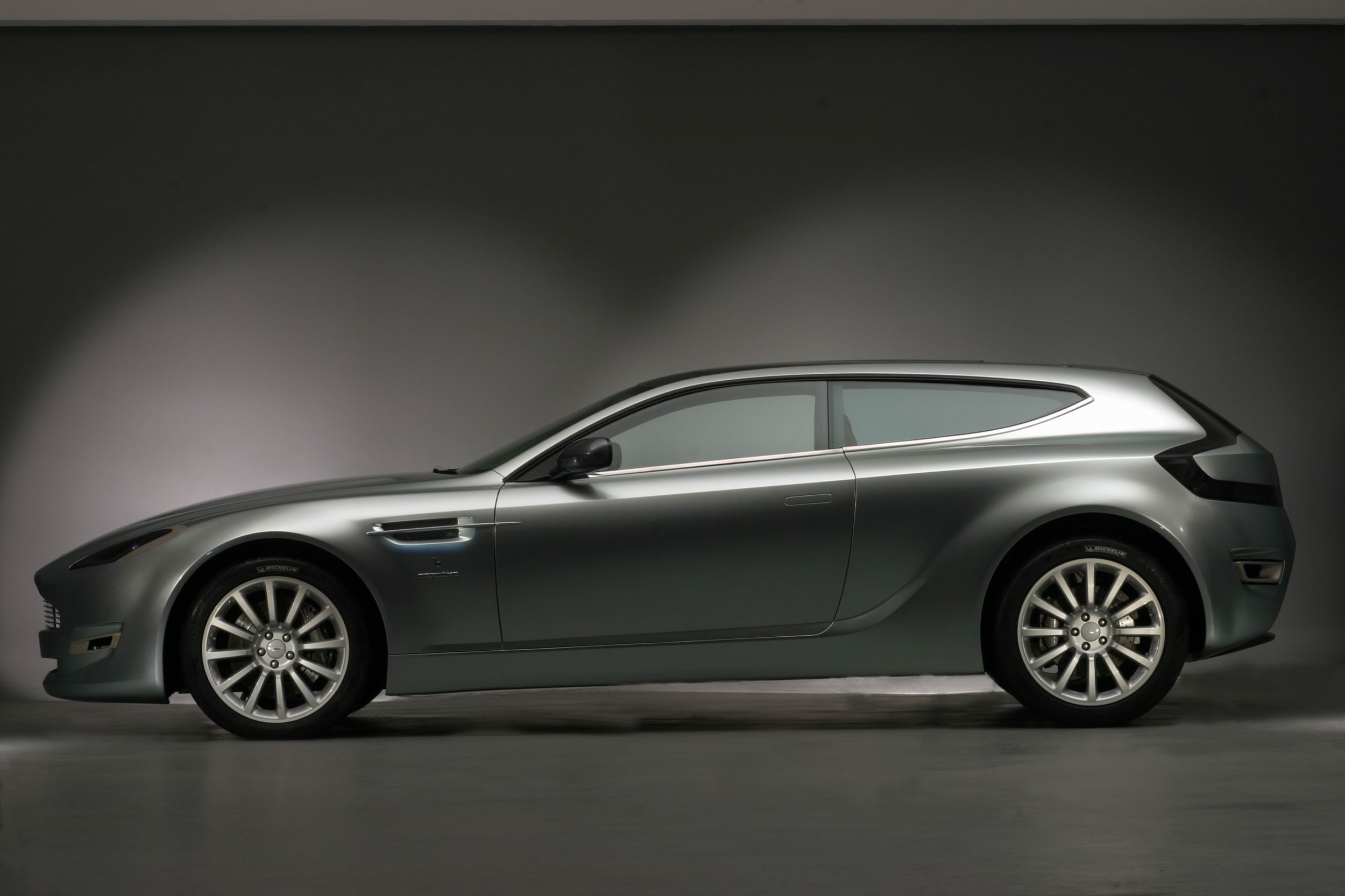Aston Martin Jet 2