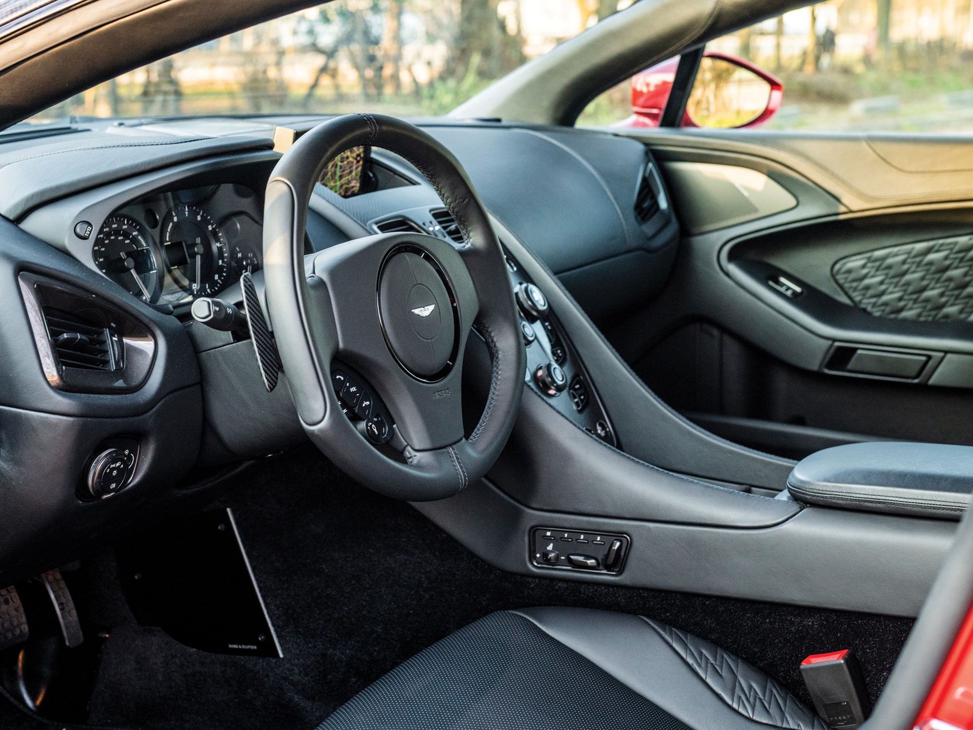 Aston Martin Vanquish Zagato Shooting Brake