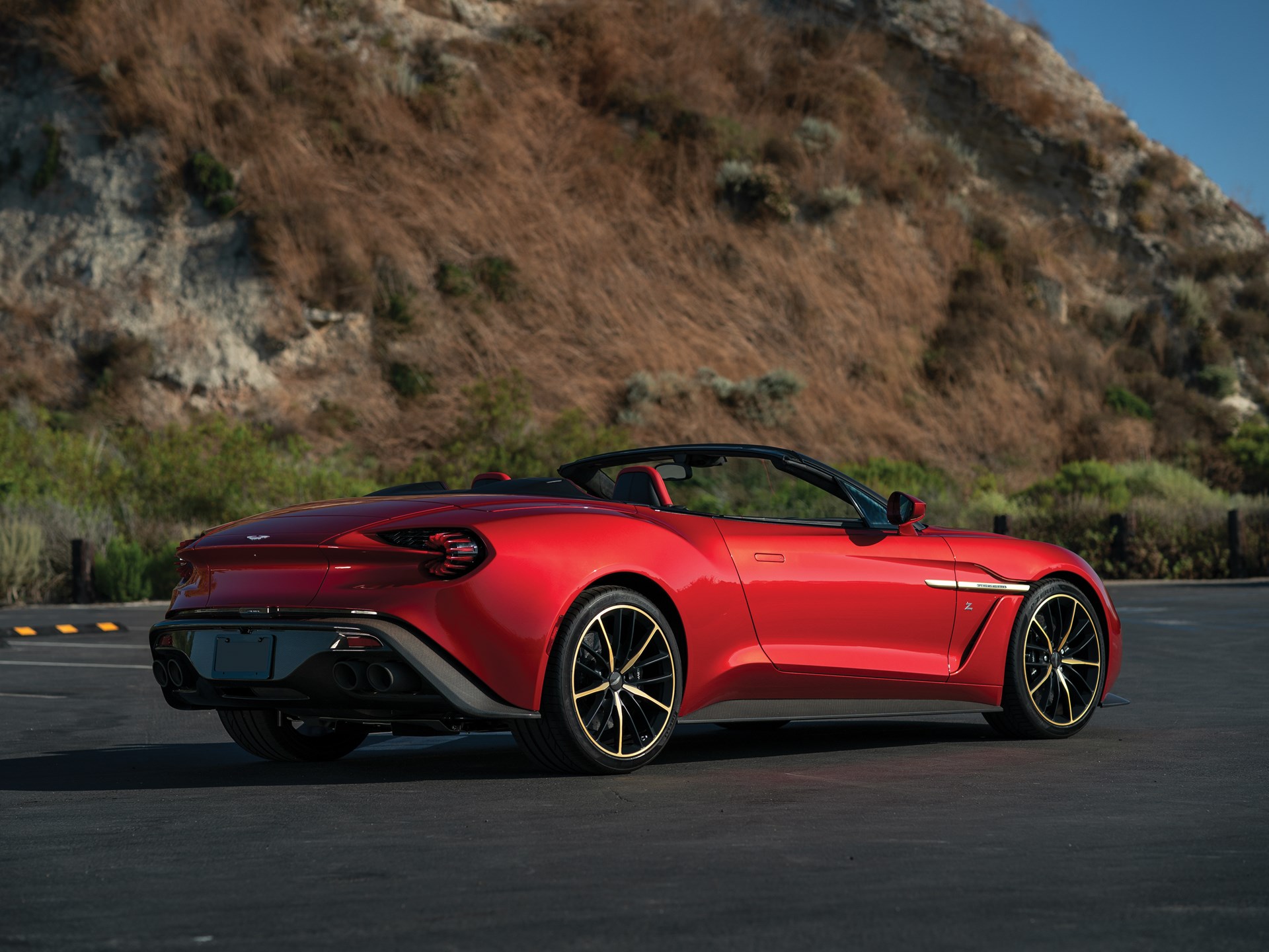 Aston Martin Vanquish Zagato Volante