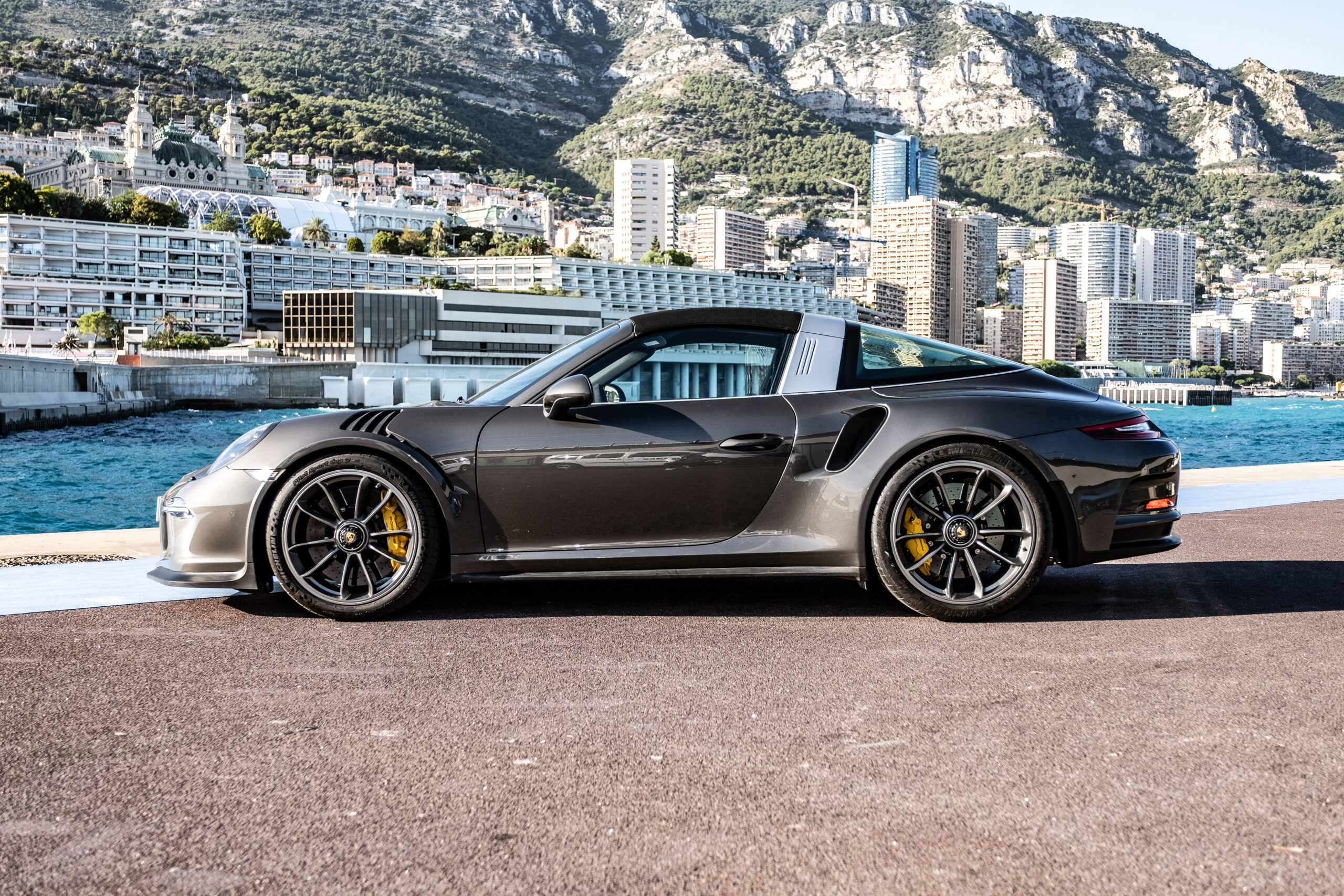Porsche GT3 Targa Ares