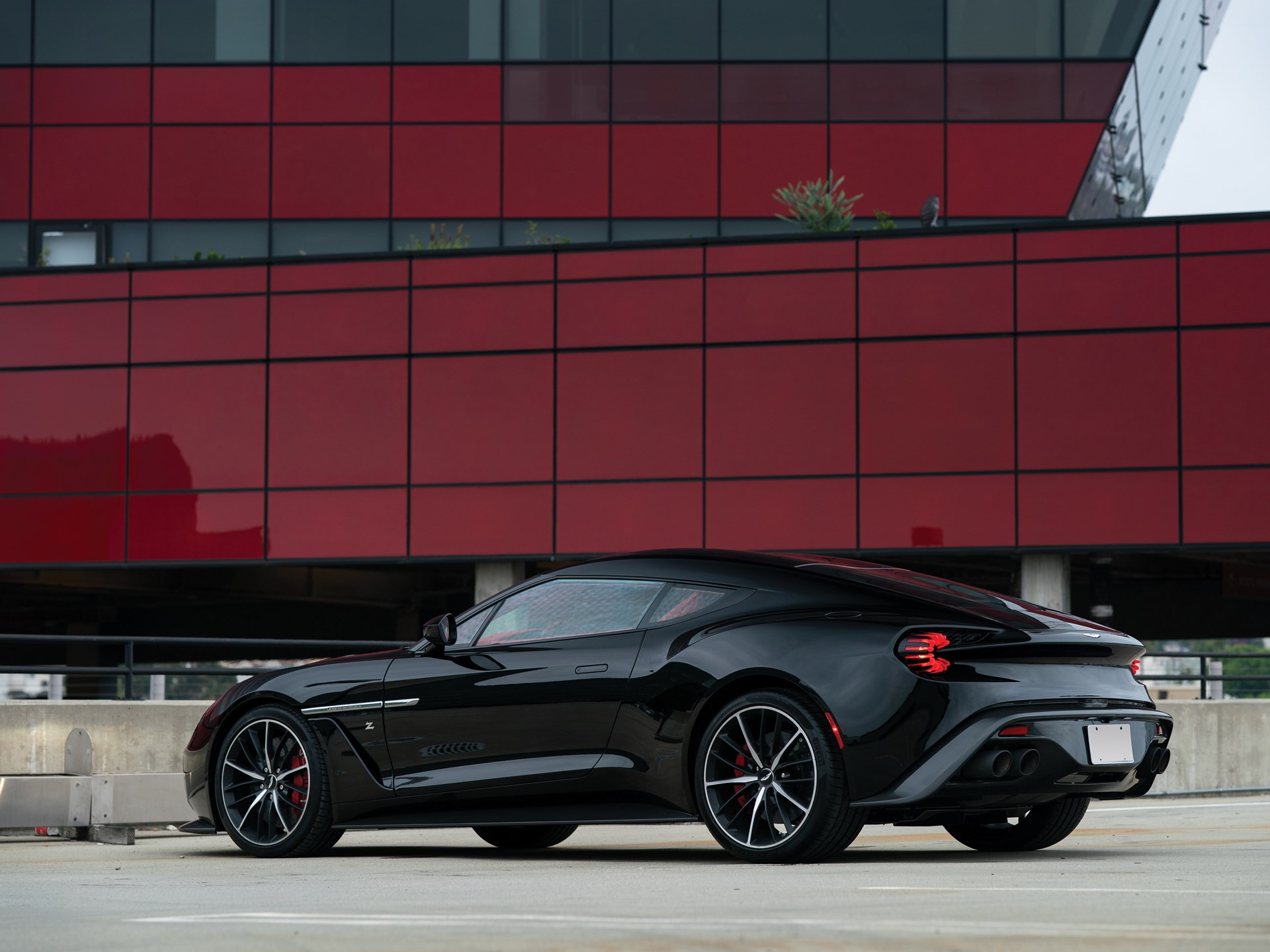 Aston Martin Vanquish Zagato Coupé