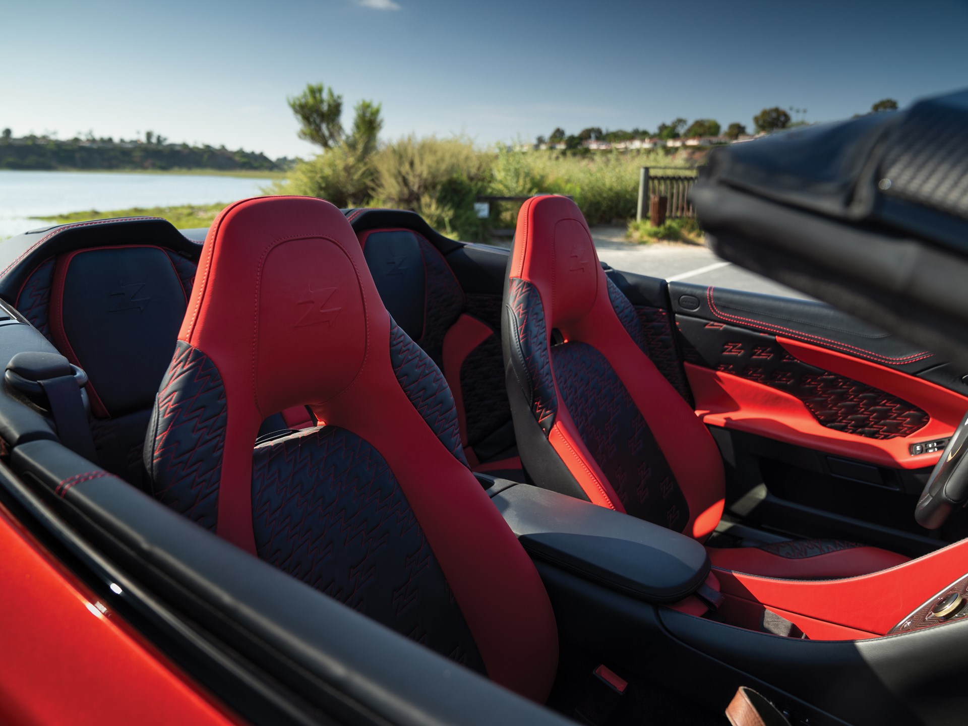 Aston Martin Vanquish Zagato Volante