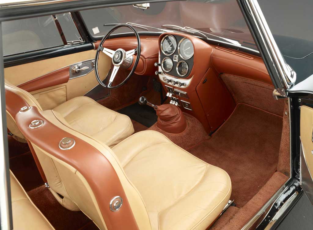 Alfa Romeo 2000 Coupé Praho
