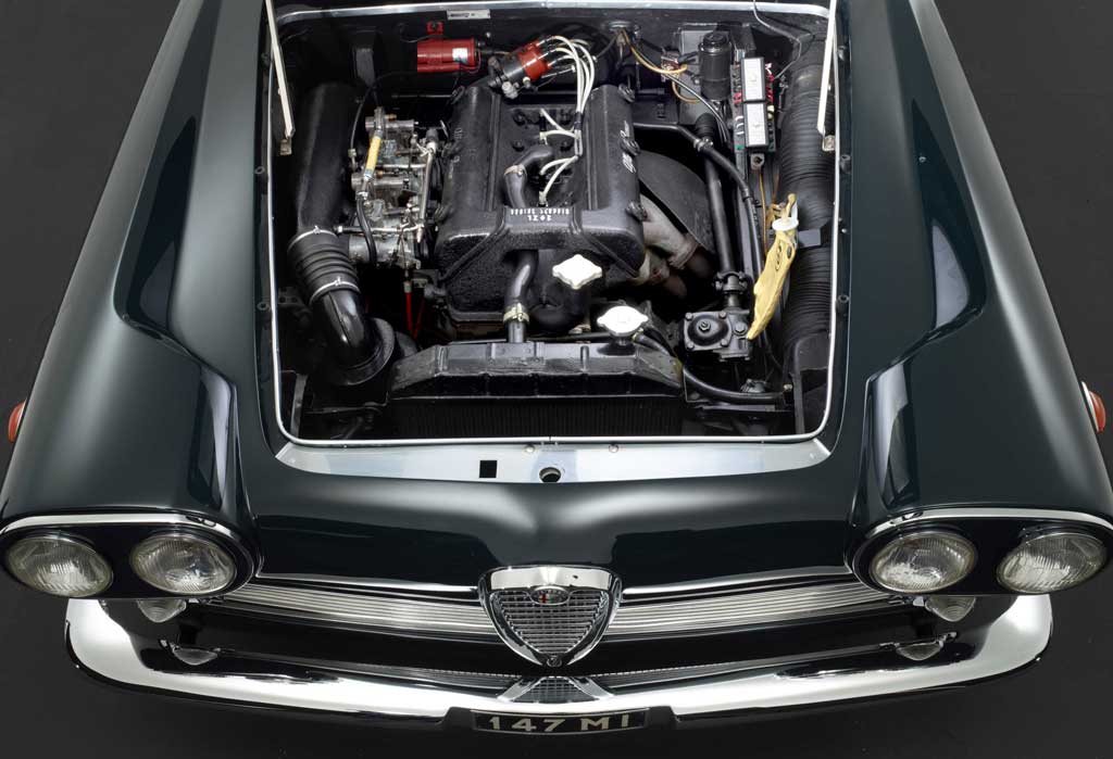 Alfa Romeo 2000 Coupé Praho