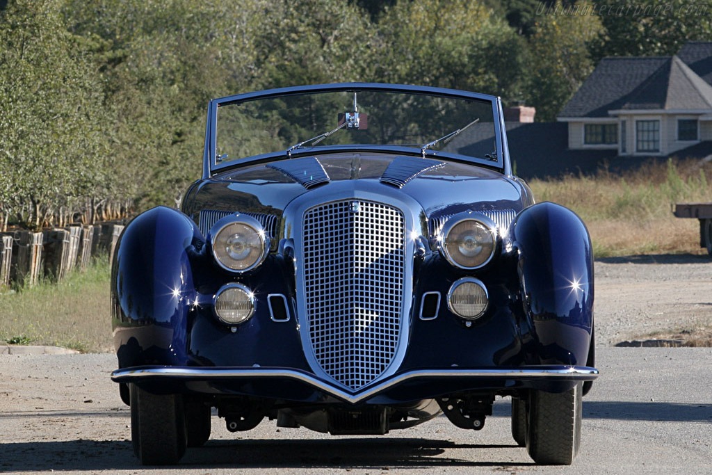 Alfa Romeo 8C 2900B Spider Farina