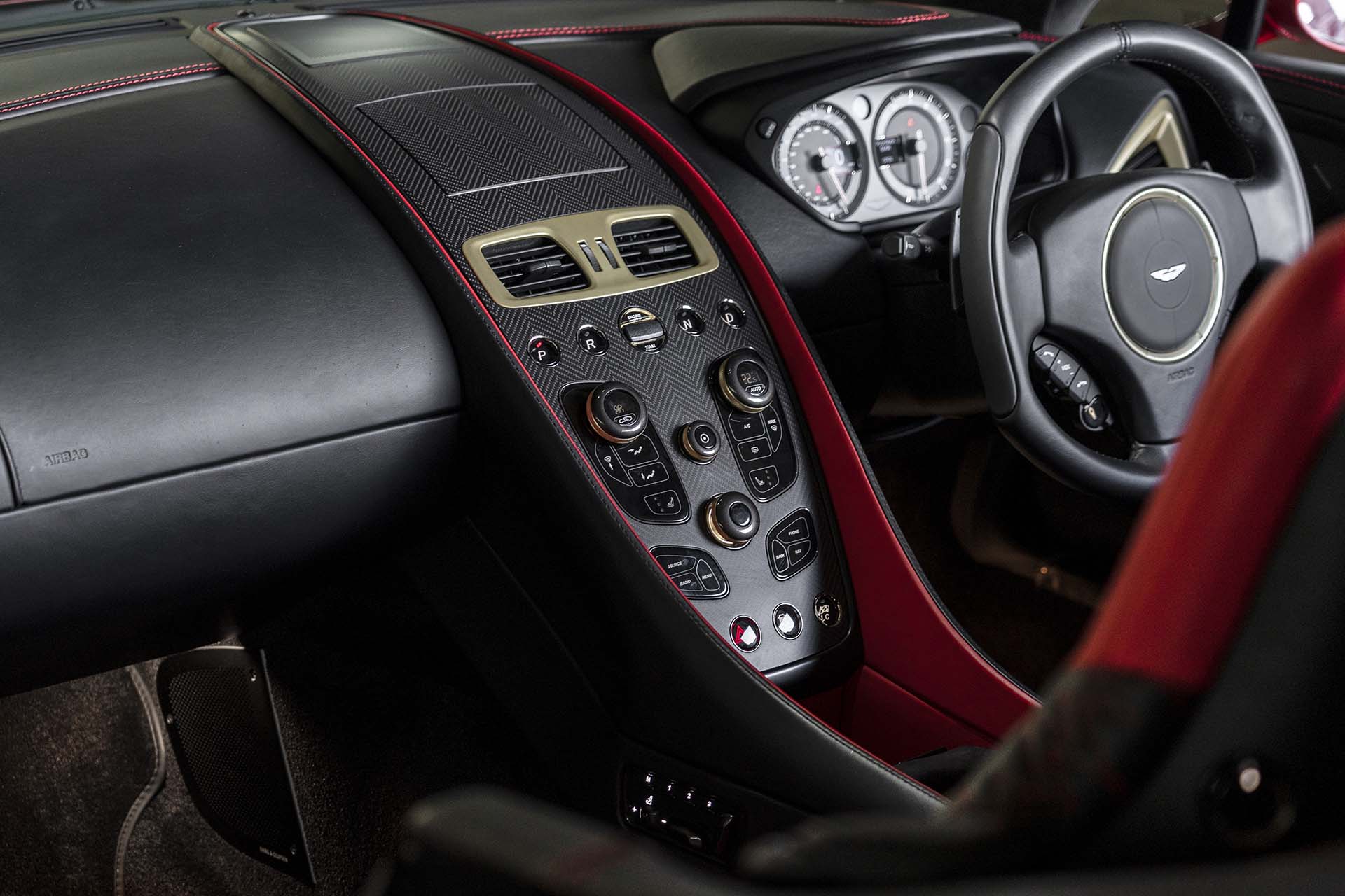 Aston Martin Vanquish Speedster
