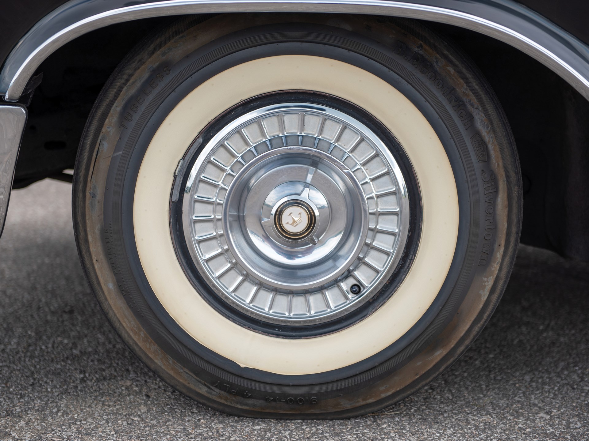 Imperial Crown Limousine