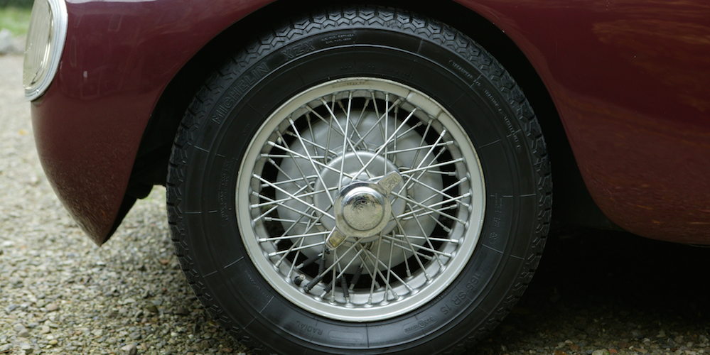 Auto Avio 815