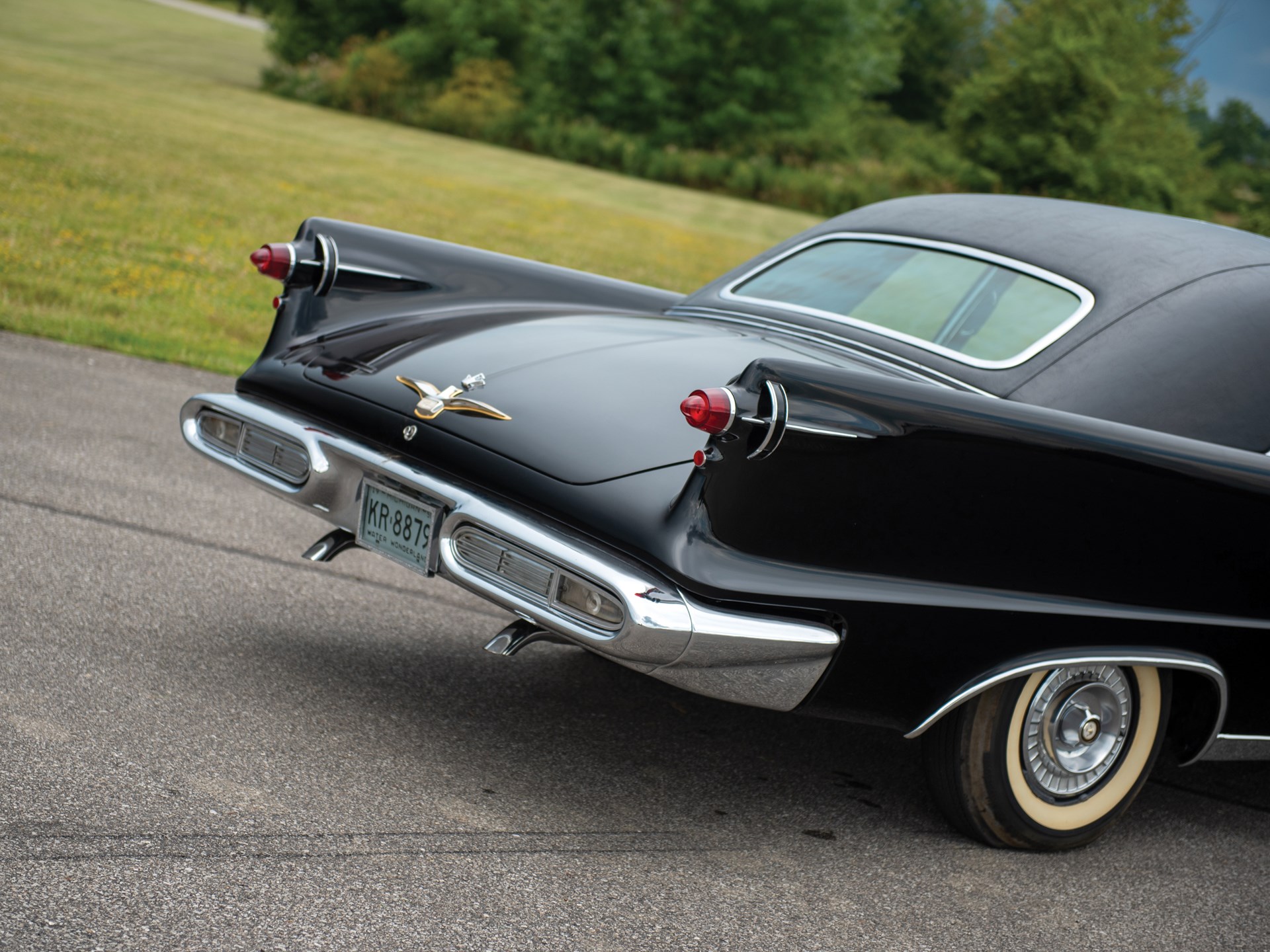 Imperial Crown Limousine