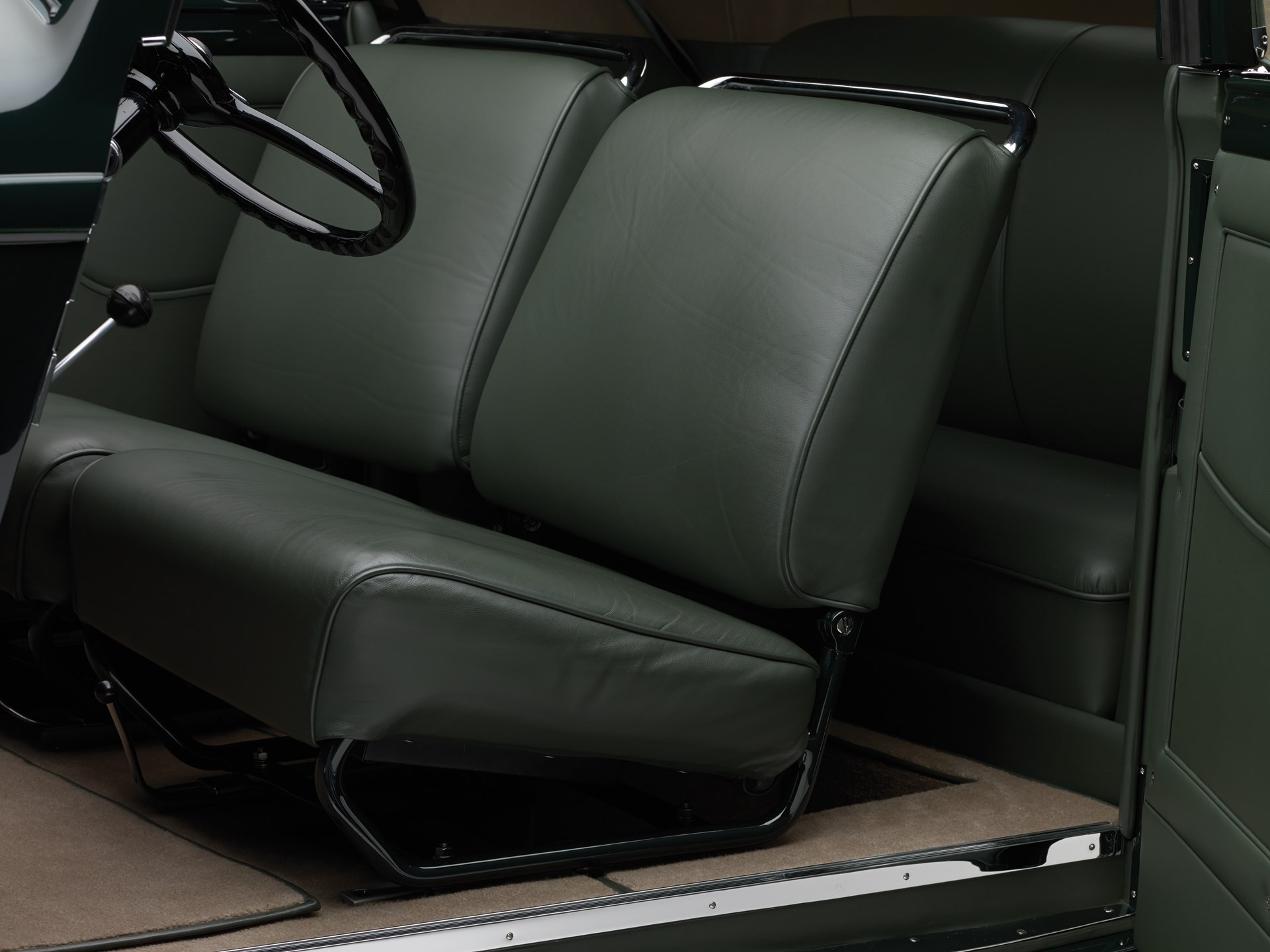 Ford V8 Cabriolet Pininfarina