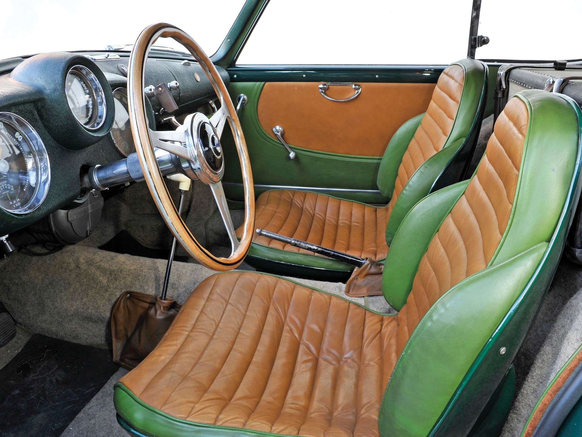 Pegaso Z-102 Touring