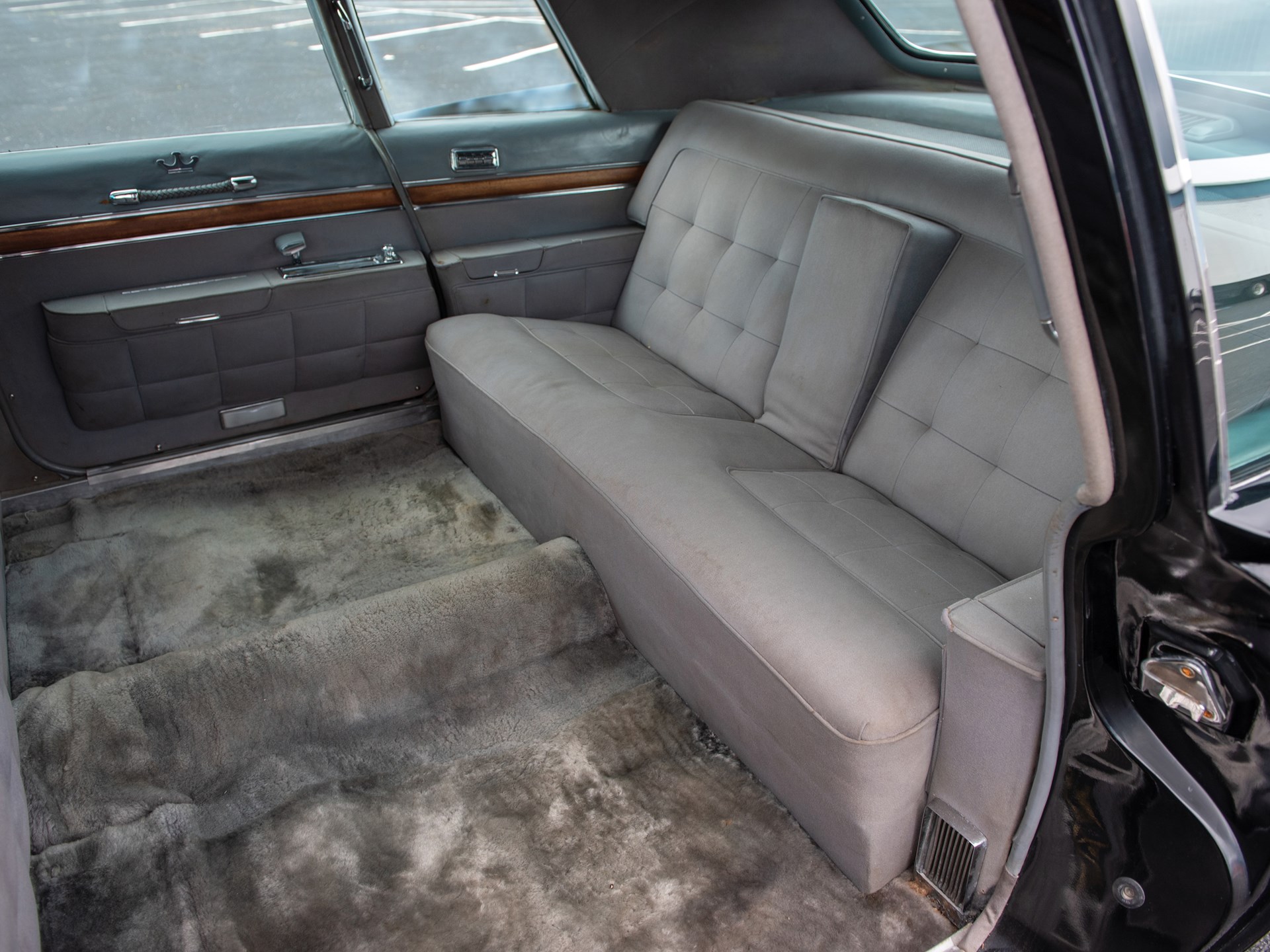 Imperial Crown Limousine