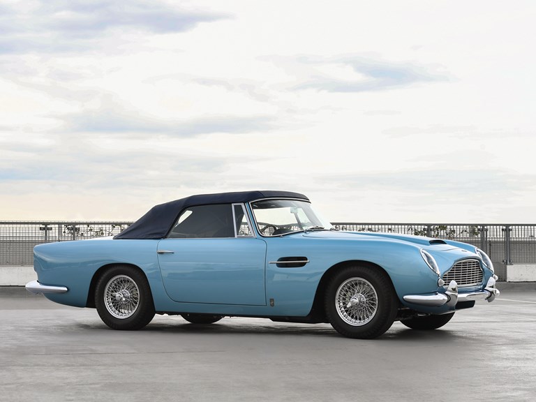 Aston Martin DB5 Volante