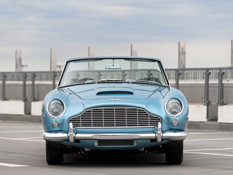 Aston Martin DB5 Volante