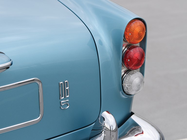 Aston Martin DB5 Volante