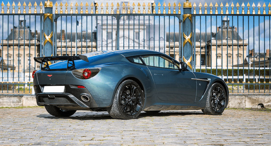 Aston Martin V12 Zagato Coupé