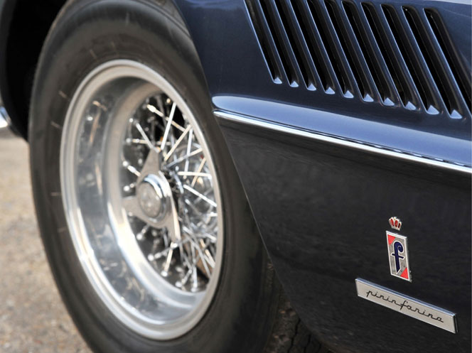 Ferrari 400 Superamerica