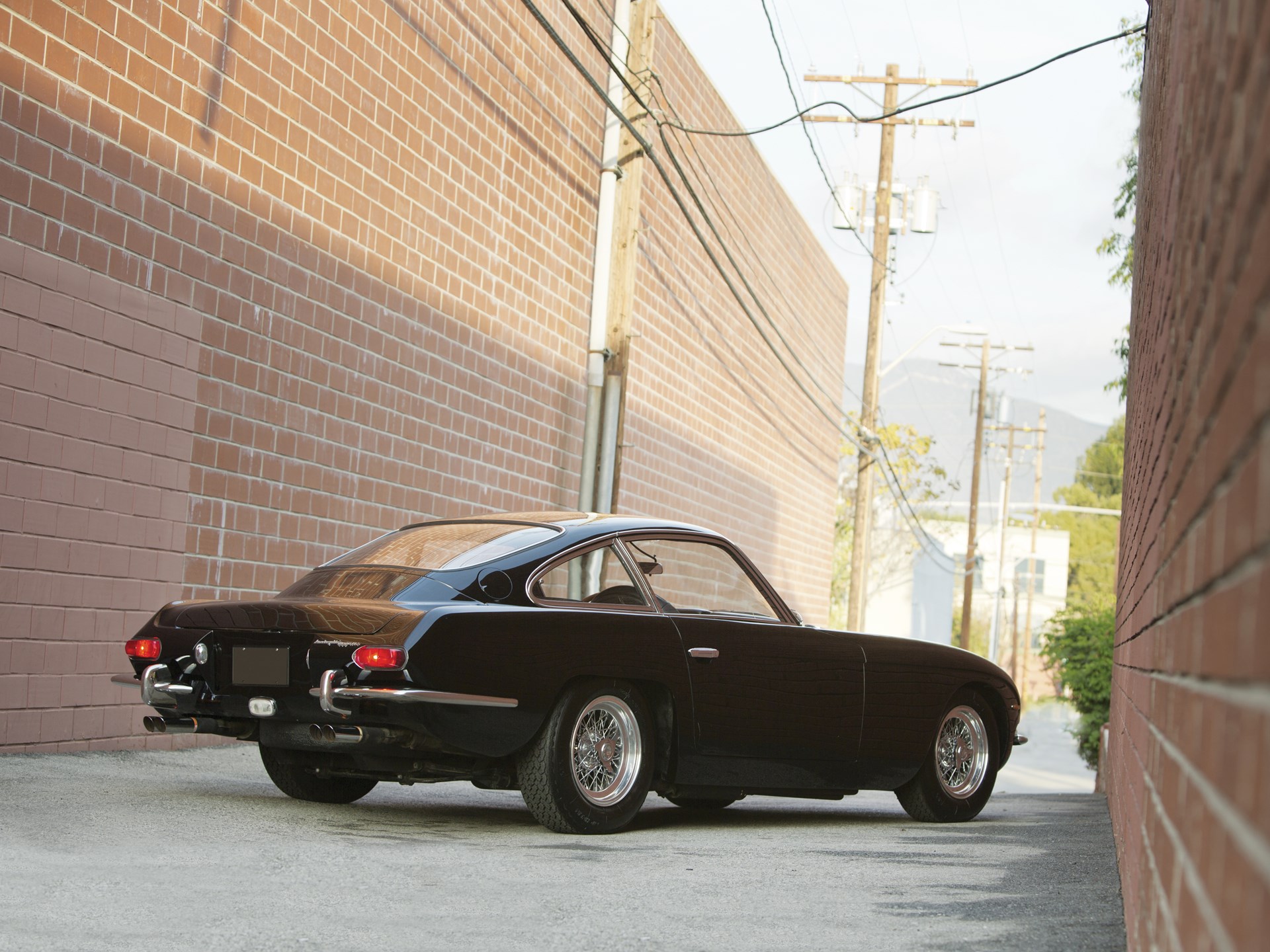 Lamborghini 400 GT 2+2