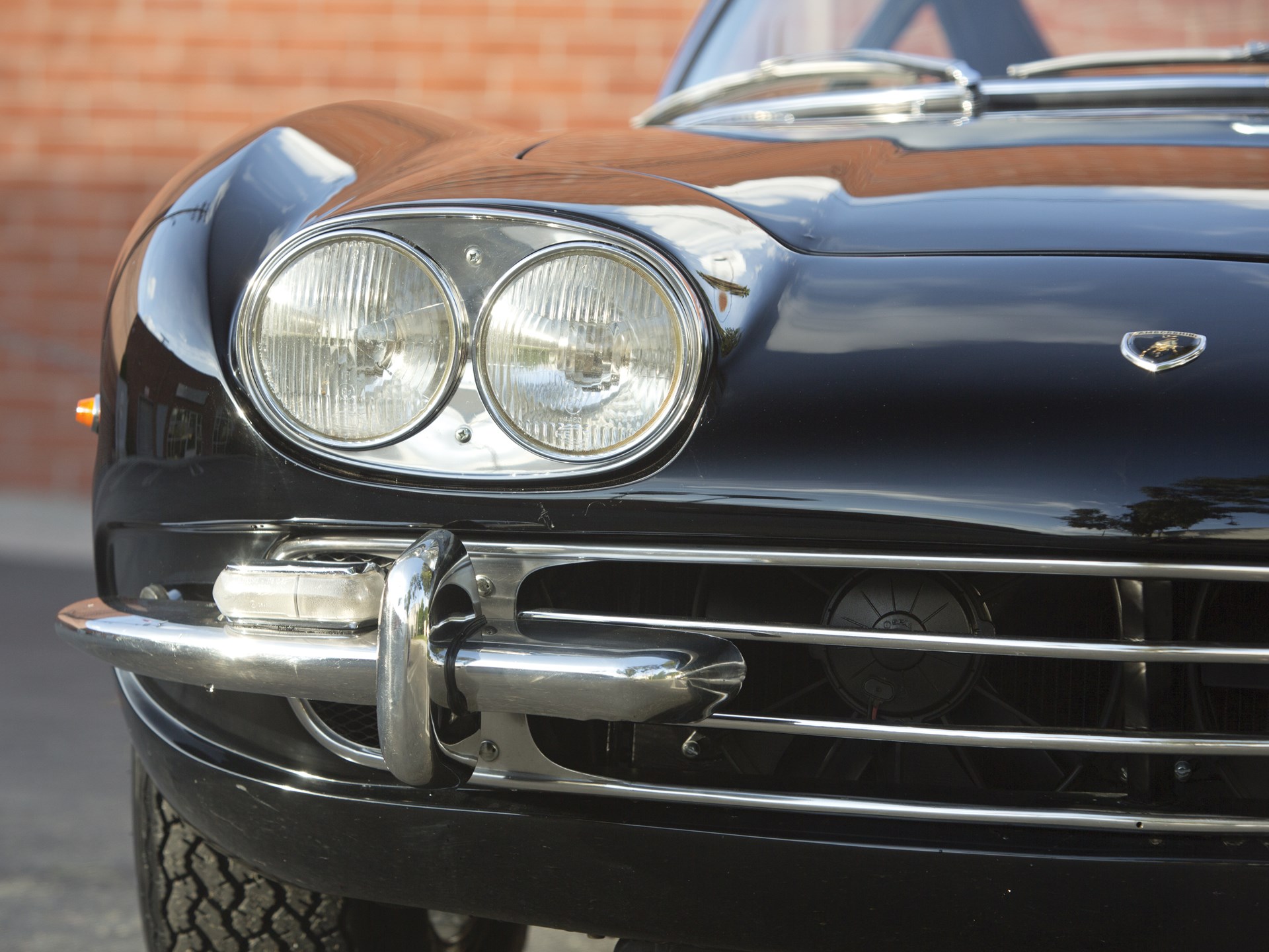 Lamborghini 400 GT 2+2