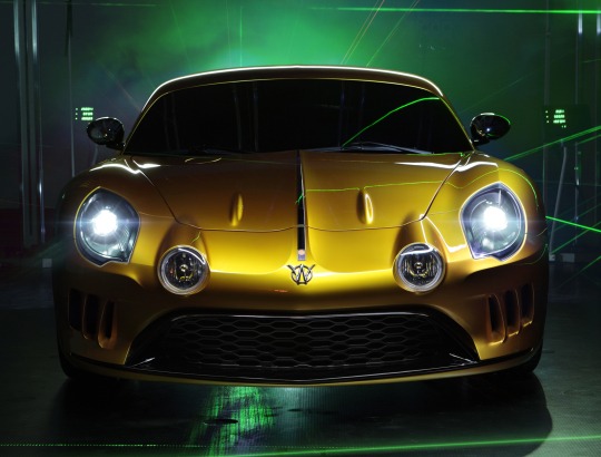 Willys AW 380 Berlineta