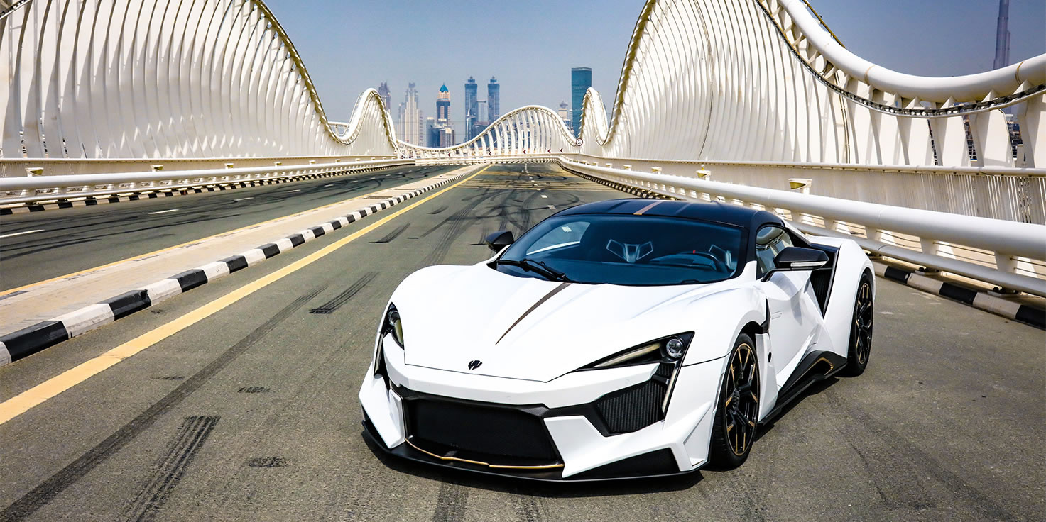 W Motors Fenyr SuperSport