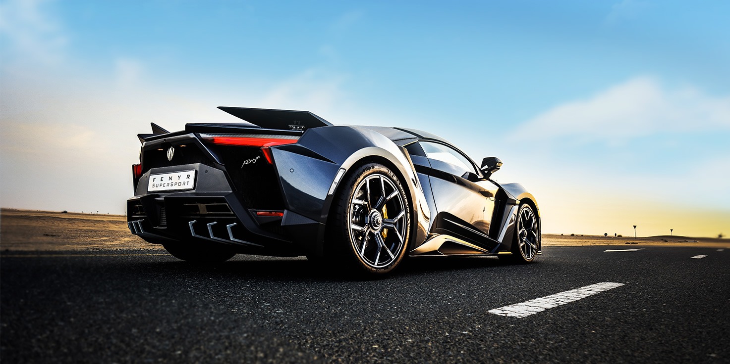 W Motors Fenyr SuperSport