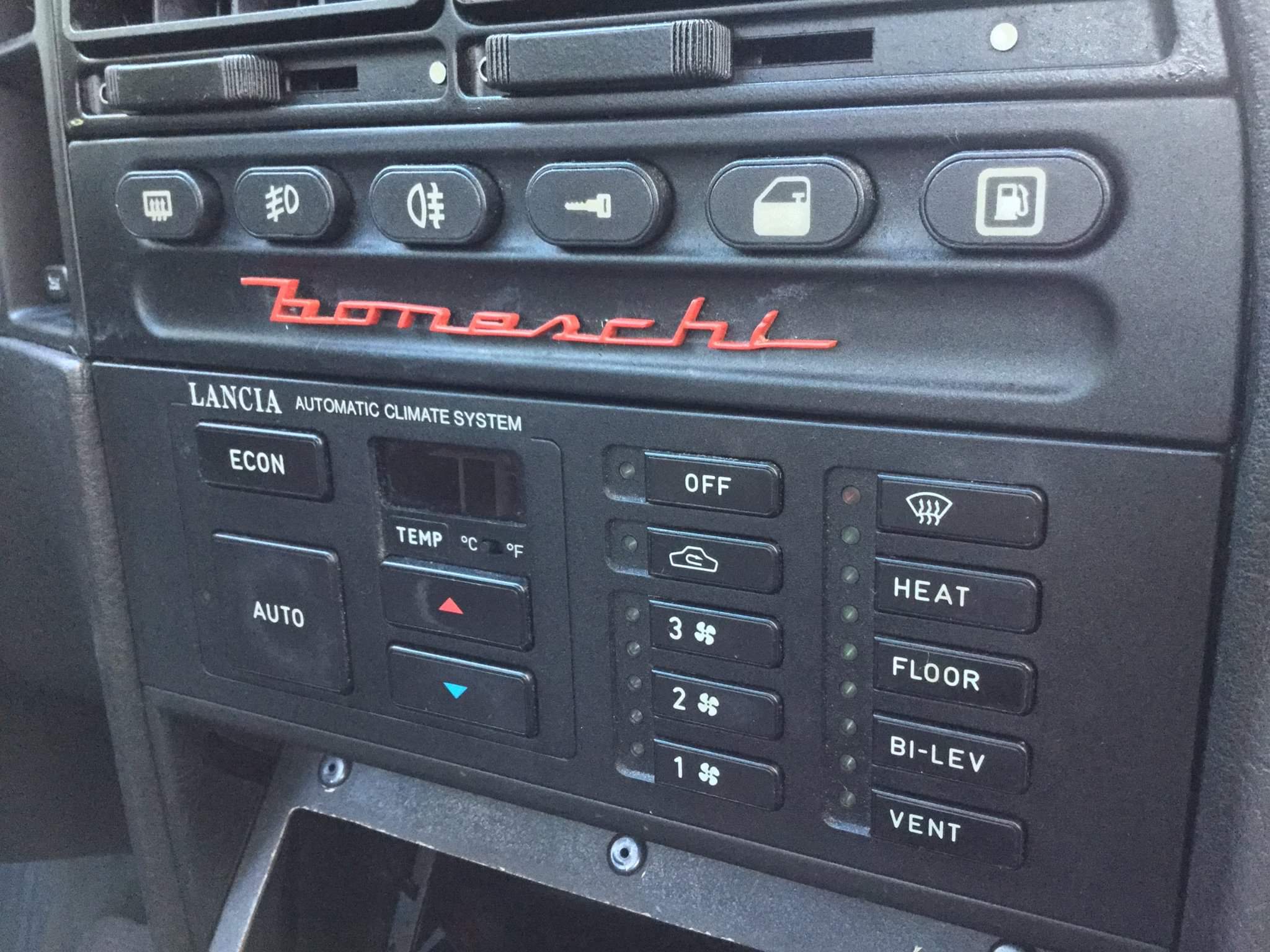 Lancia Thema Coupé