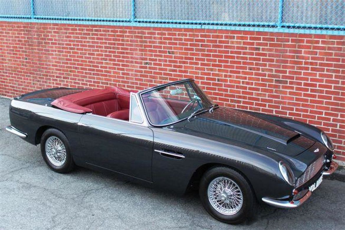 Aston Martin DB6 Volante