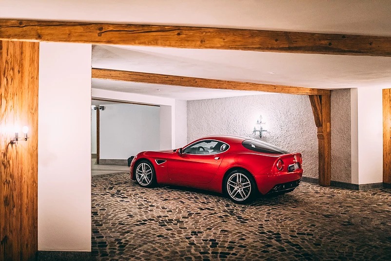 Alfa Romeo 8C Competizione Touring