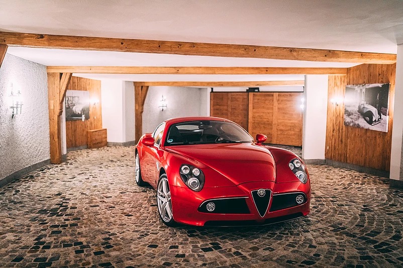 Alfa Romeo 8C Competizione Touring