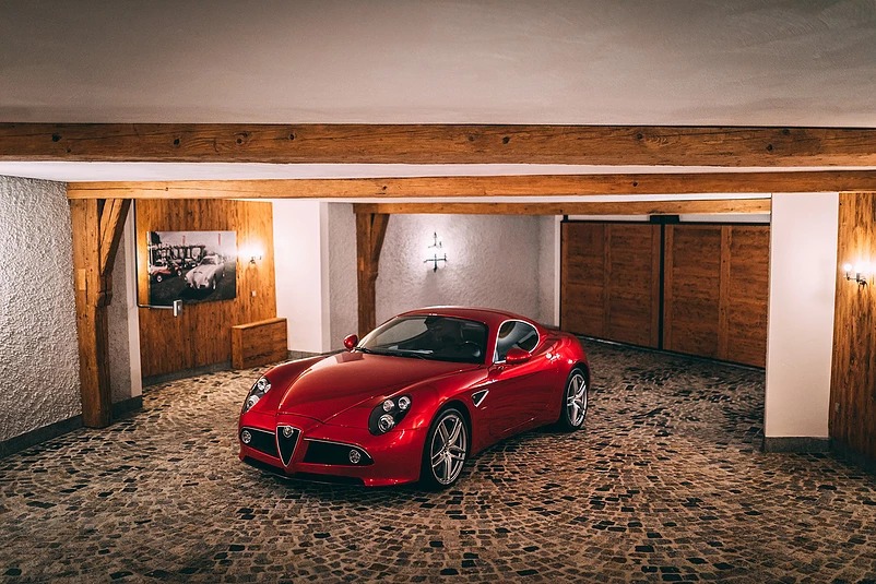 Alfa Romeo 8C Competizione Touring