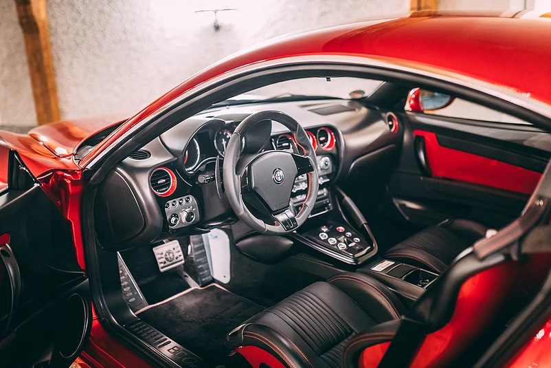 Alfa Romeo 8C Competizione Touring