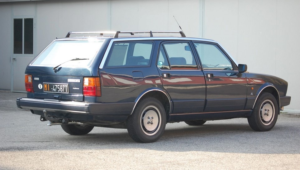 Alfa Romeo Alfetta SW