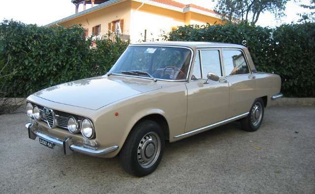 Alfa Romeo 1750 Berlina Bertone
