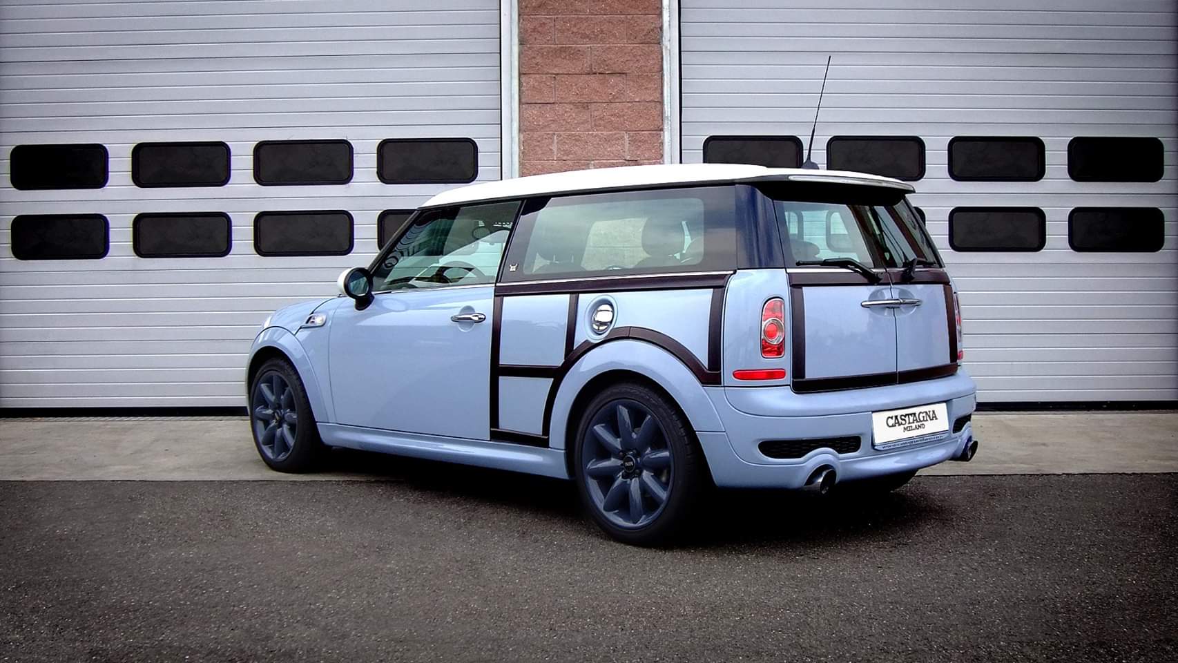 Mini Clubman Azure Wenge
