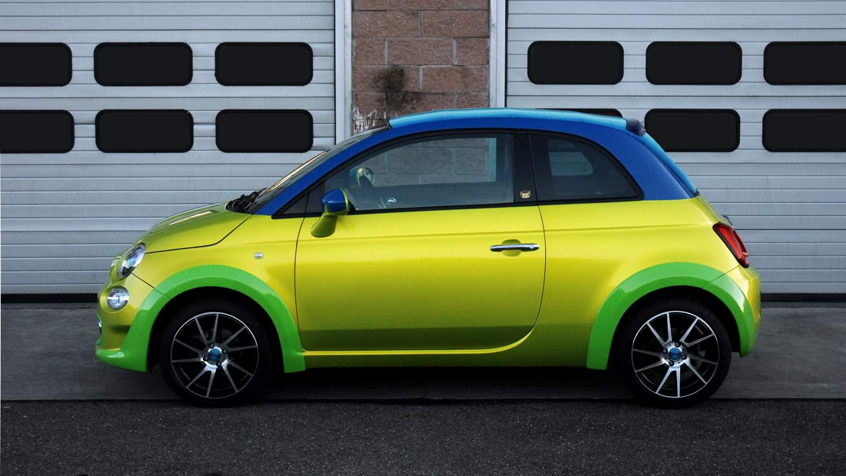 Fiat 500 Yellow Chrome