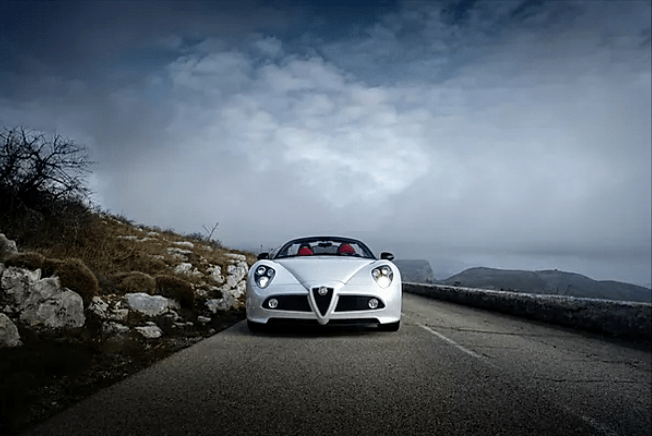 Alfa Romeo 8C Spider Touring
