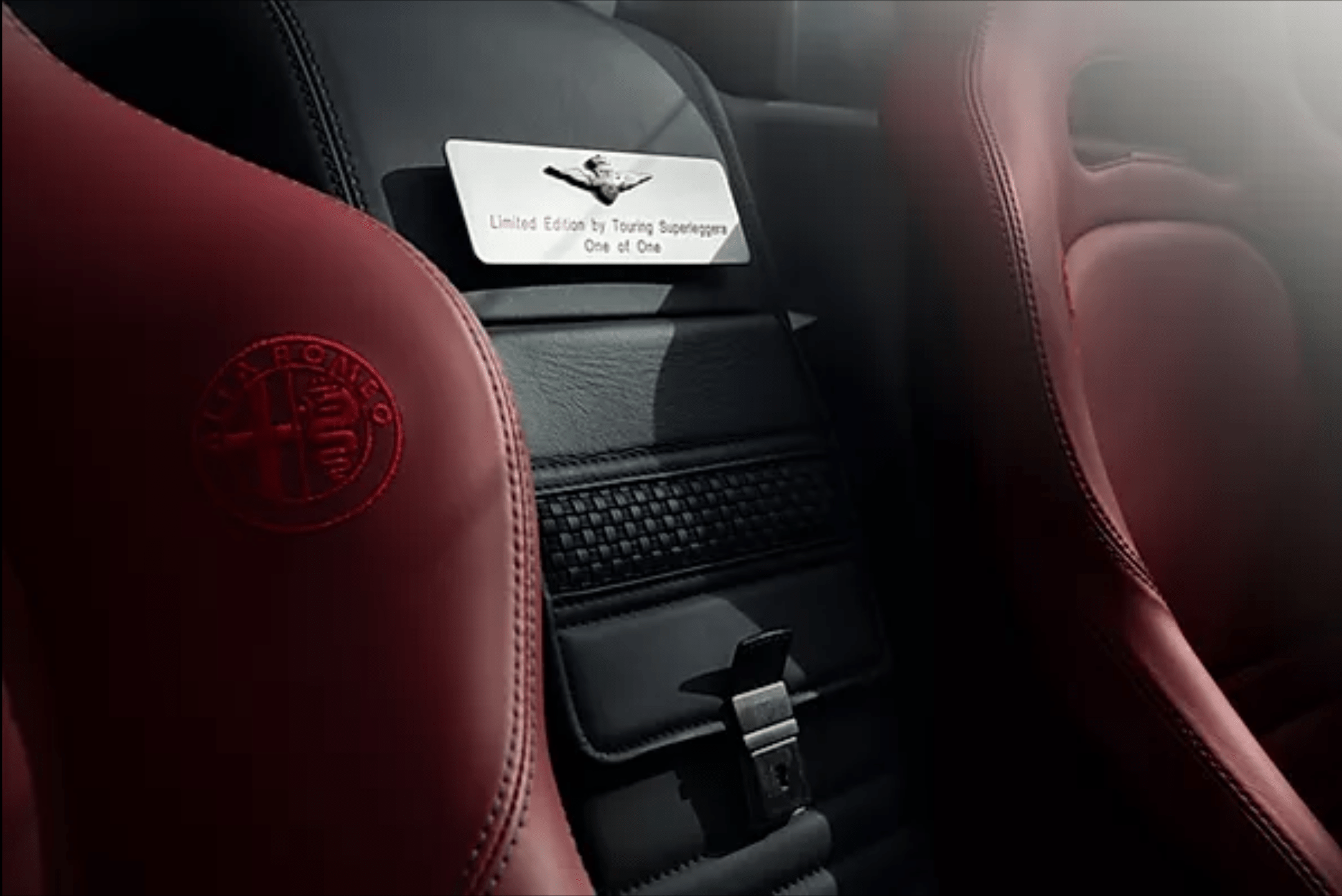 Alfa Romeo 8C Spider Touring